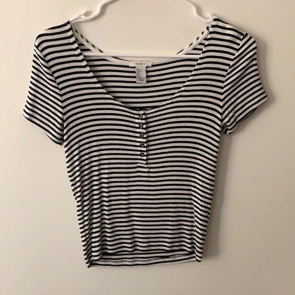 black and white striped tee